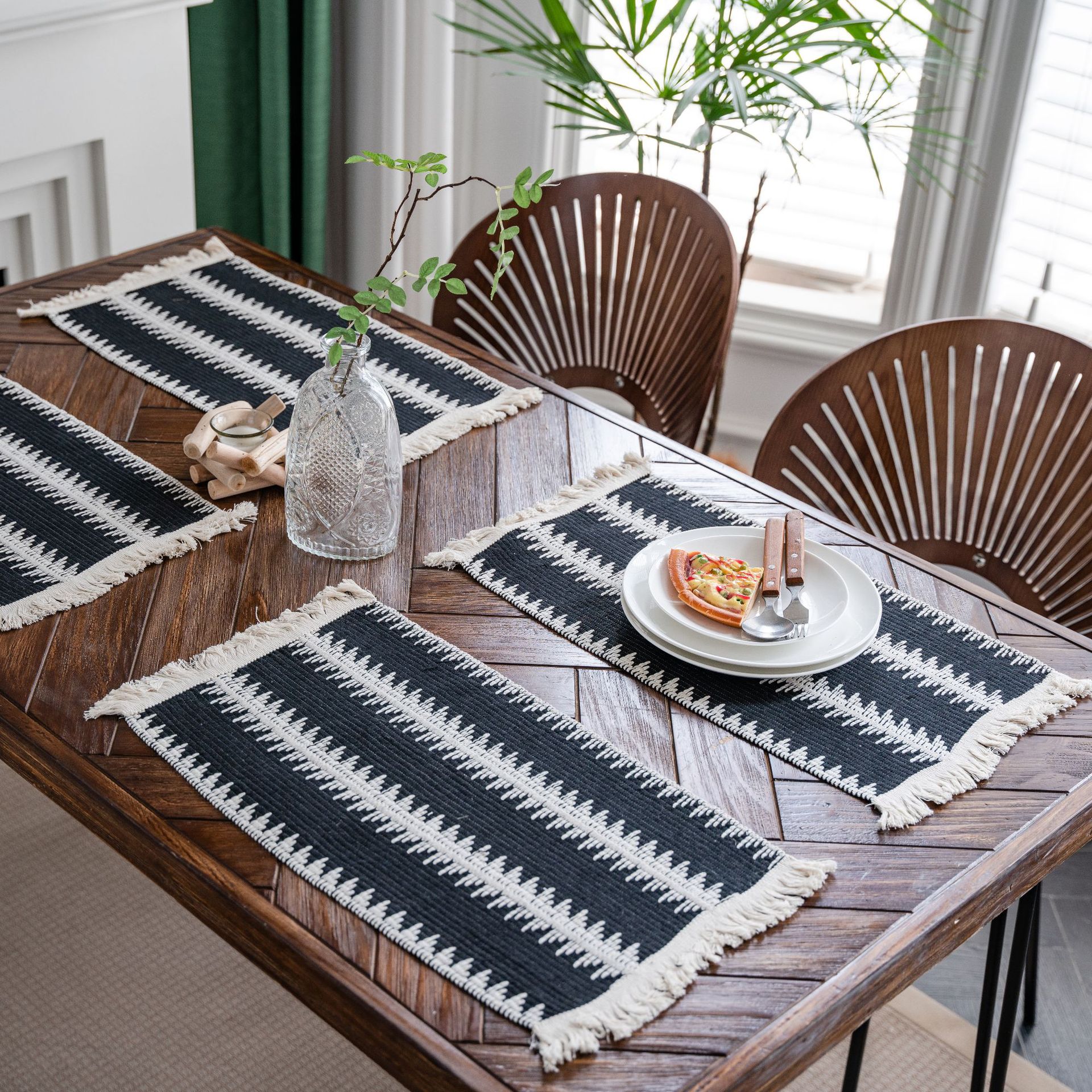 Yi qiyun cuerda de cáñamo placemat vacaciones vajilla estera tejida color a juego rayas borla tazón estera suministro directo de fábrica