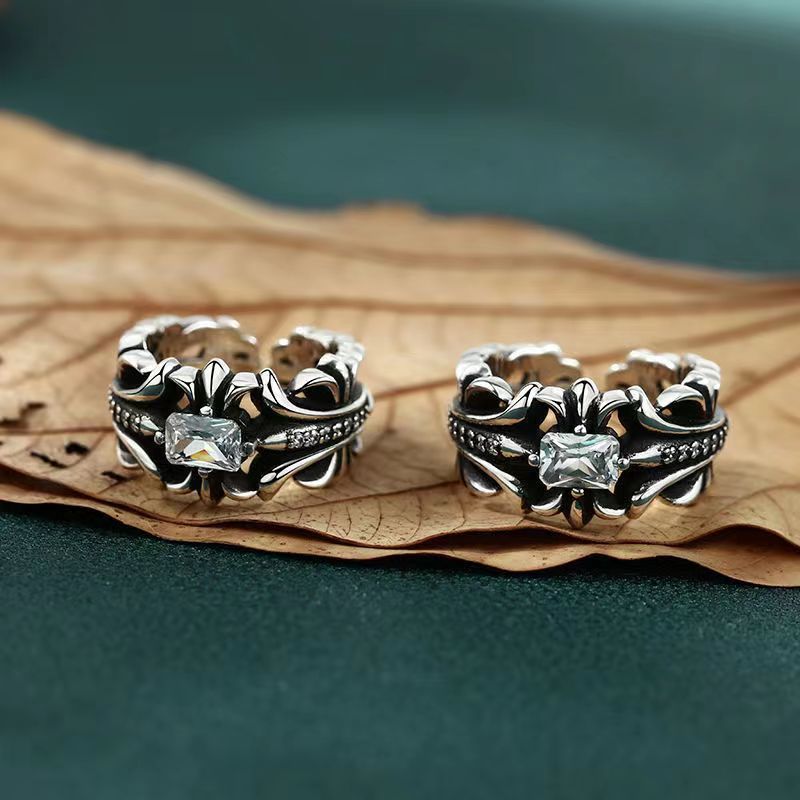 One size ring for men and women