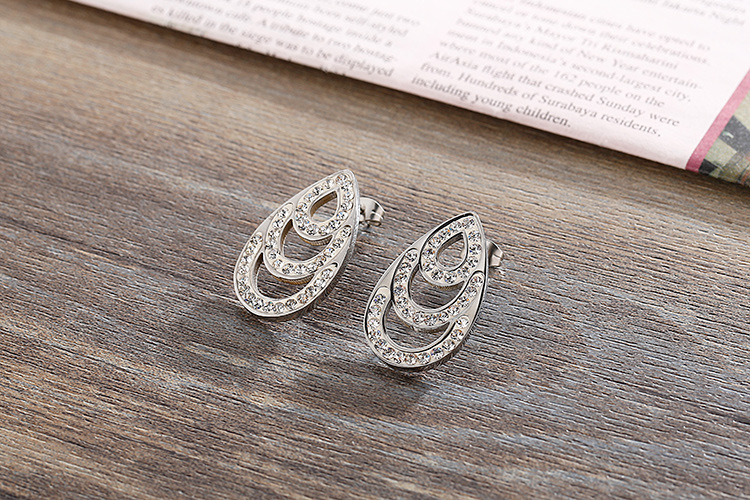 12g Weight Vacuum Plating Gold Plating Process 18K Gold Plated Plating Material Wedding, Travel Occasion Titanium Steel Material Women'S Gender Fashion Style Fashion 18K Gold Plated Titanium Steel Wholesale 5