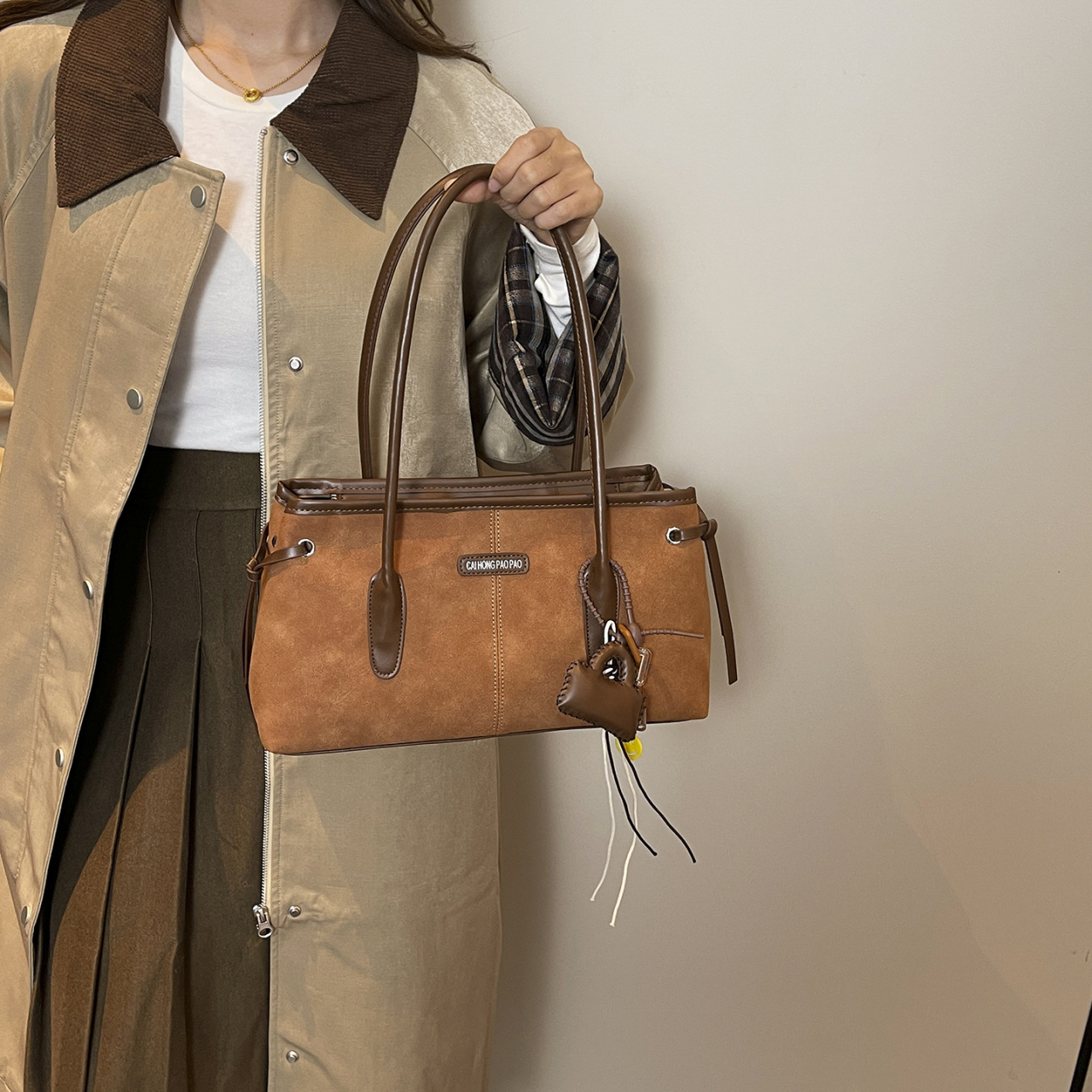 Cross-Border Retro Baguette Bag For Women, Large Capacity Niche Versatile Shoulder Bag, Simple High-End Commuter Handbag And Crossbody Bag - Thumbnail 4