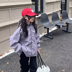 Girls' Windproof Jacket for Autumn, Thin & Stylish Children's Wear—Spring/Summer Style, with Hooded Design for Little Girls to Wear During Sports or Casual Outings