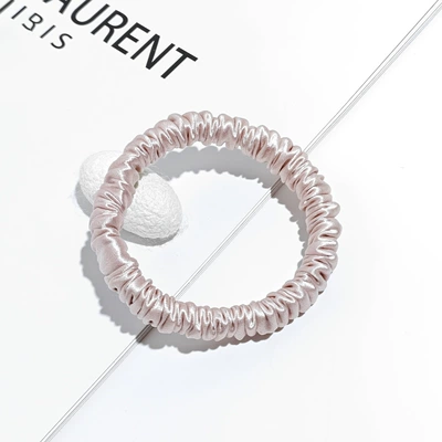 Premium 30mm Silk Hair Tie Saç üçün rezinlər - 30mm-1cm-hair-tie-lotus-powder