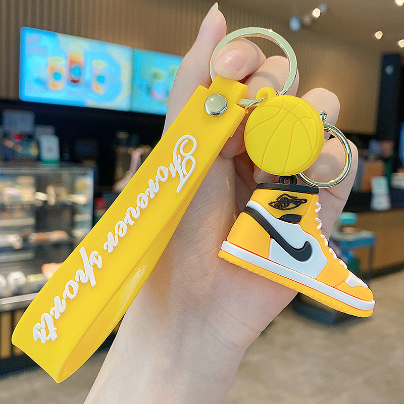 男女カップル靴aj立体キーホルダーストラップ自動車キーチェーン個性創意バッグ装飾小プレゼント