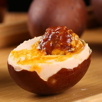 Farm Baiyangdian specialty Spiced Sea duck egg Red Sludge Salted Duck Egg Sea duck egg Special purchases for the Spring Festival wholesale