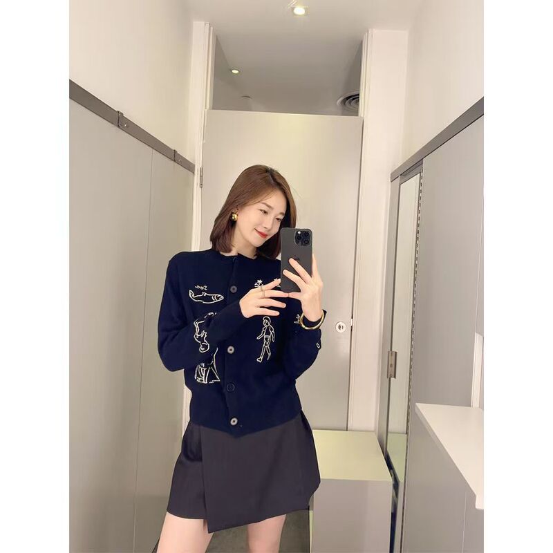 Manufacturer Early Autumn Retro Slim Embroidered Animal Cartoon Embroidered Wool Cardigan Outwear Round Neck Knitted Sweater Long Sleeves