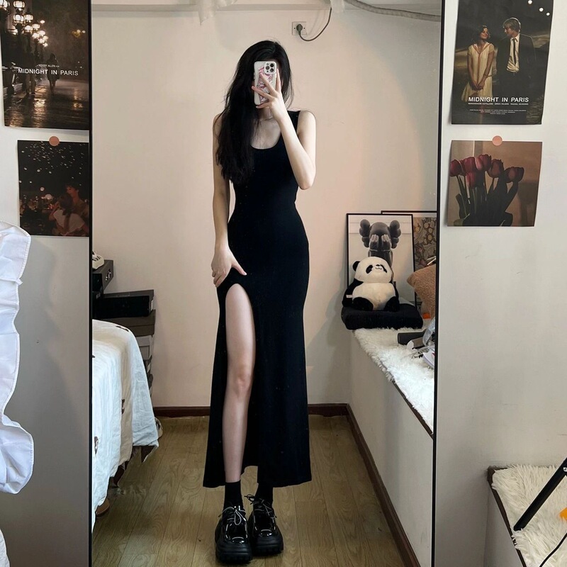Sling dress women's 2023 new summer elegant slim-fit pure hot girl inner hip skirt split long skirt