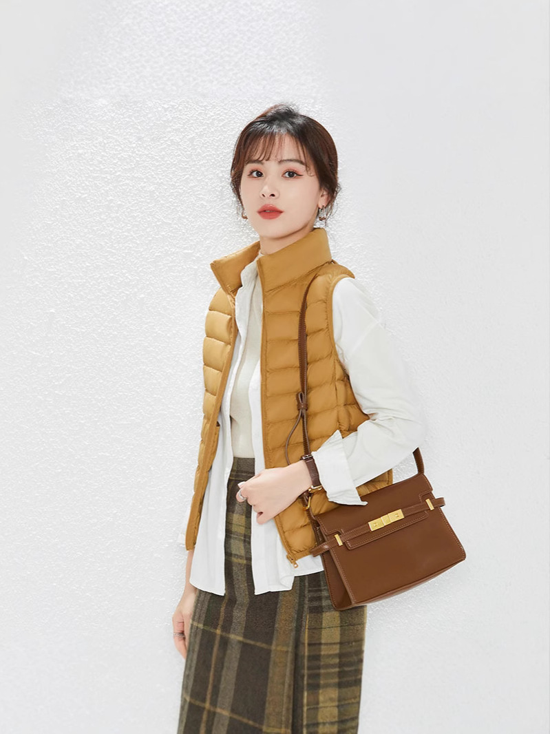 Tik Tok transfronterizo otoño y invierno nuevo tipo de chaqueta de plumón ligera para mujeres clip de caballo casual de moda chaleco de cuello de hombro vertical