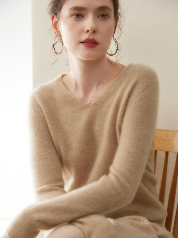 通勤装的显瘦密码~山羊绒衫女V领常规百搭羊绒打底衫2025秋冬新款|undefined