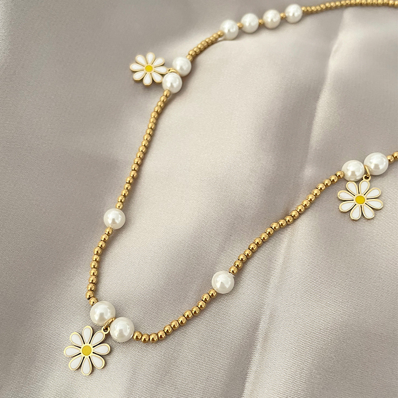 Sweet Daisy Titanium Steel Plating Artificial Pearls Necklace