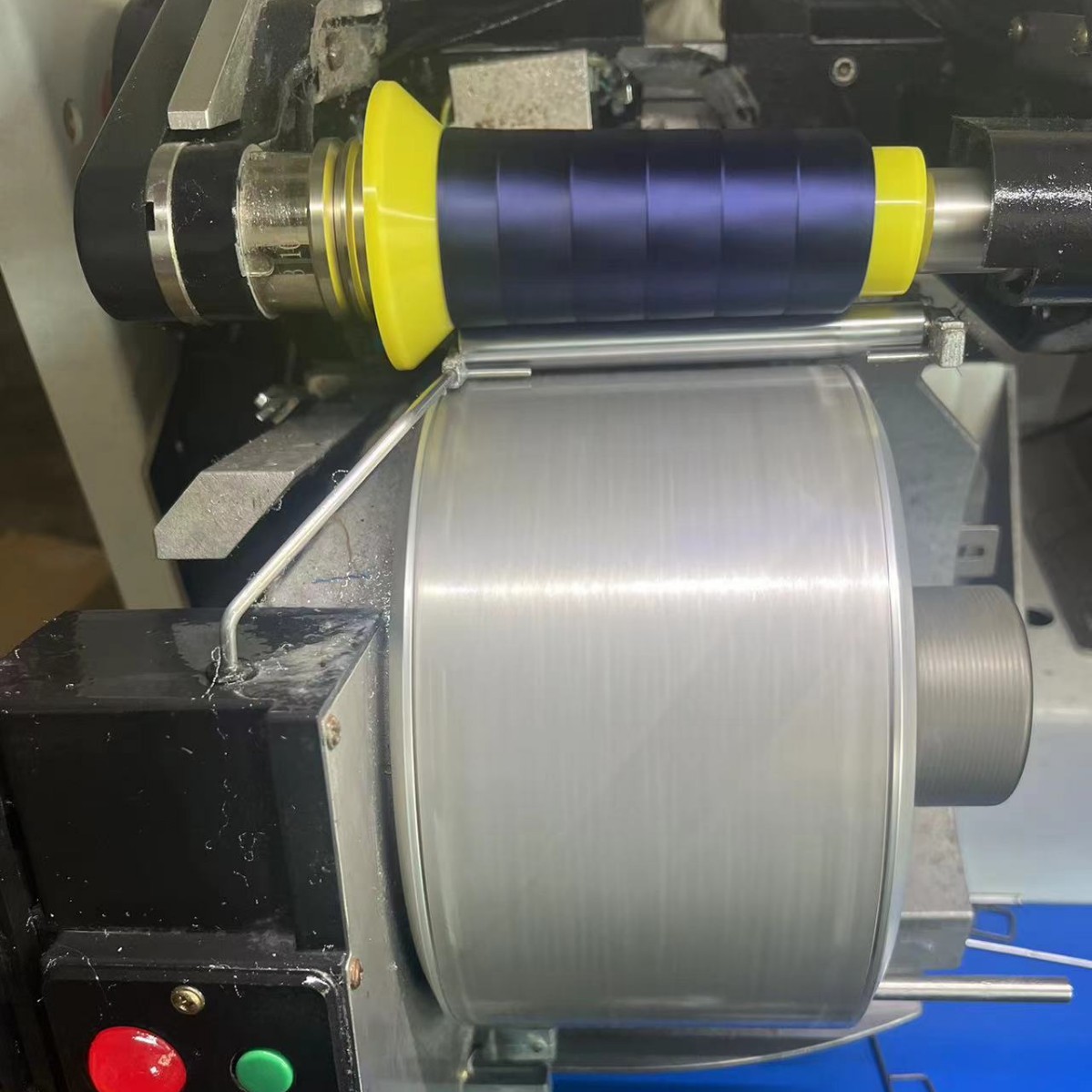 厂供高强尼龙线150D210D6股多规格皮革箱包强力缝纫线工业高强线