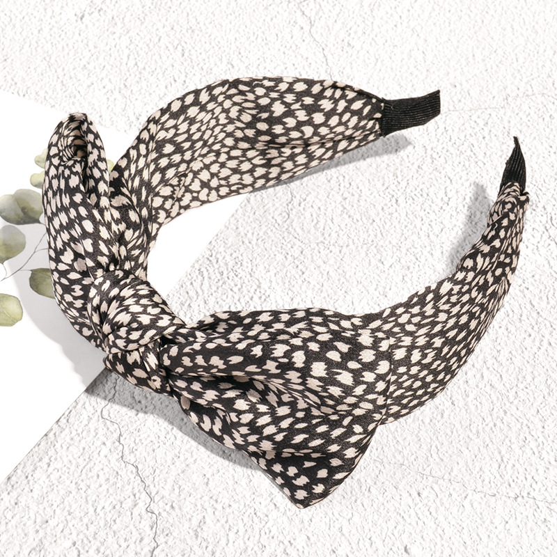 einfaches geknotetes Stirnband mit LeopardenFruchtdruckpicture10