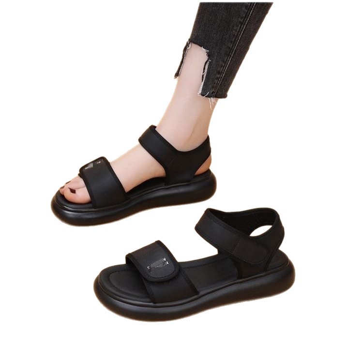 Dulces sandalias de dedos abiertos para mujeres 2026 verano nuevo estilo universal y ligero con suela suave estudiantes cómodos zapatos de playa planos