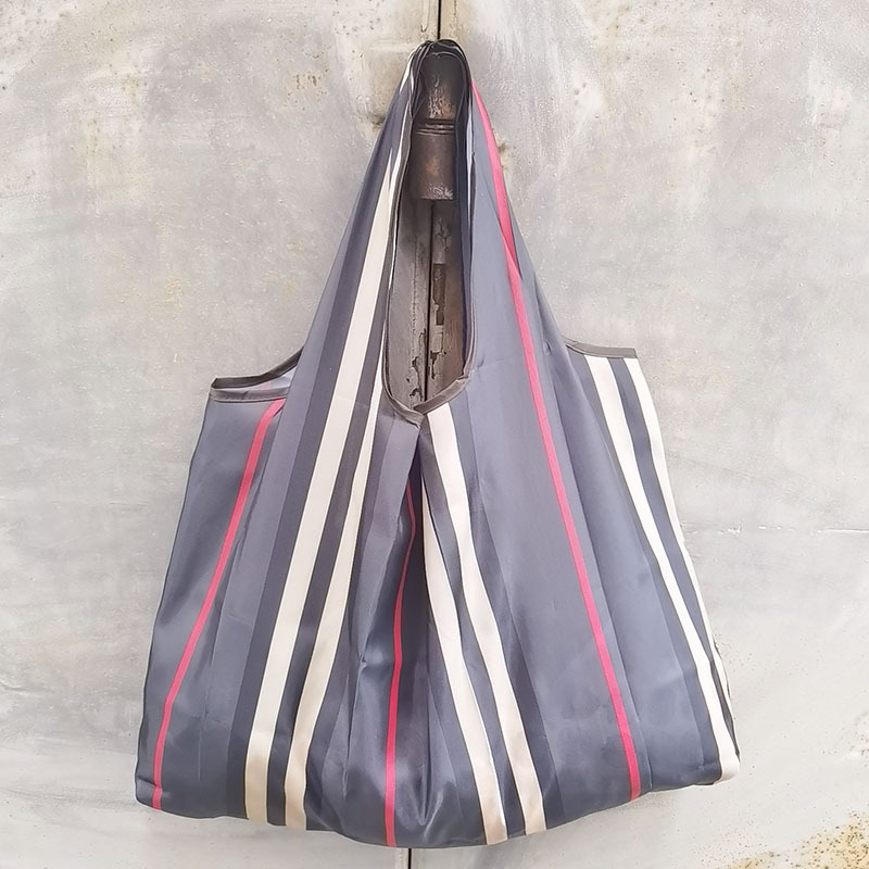 커피 줄무늬; 큰