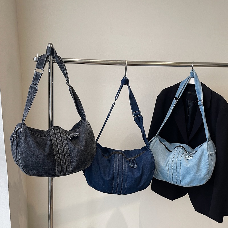 Nuevo estilo perezoso bolso de hombro de mezclilla para mujer moda otoño e invierno bolso de mensajero de gran capacidad casual de alta gama