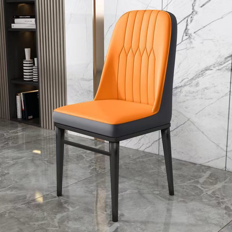 Sillas doradas cómodas sillas de comedor domésticas sillas de respaldo modernas sillas de hotel lujosas sillas de ocio de alto nivel mesa de comedor