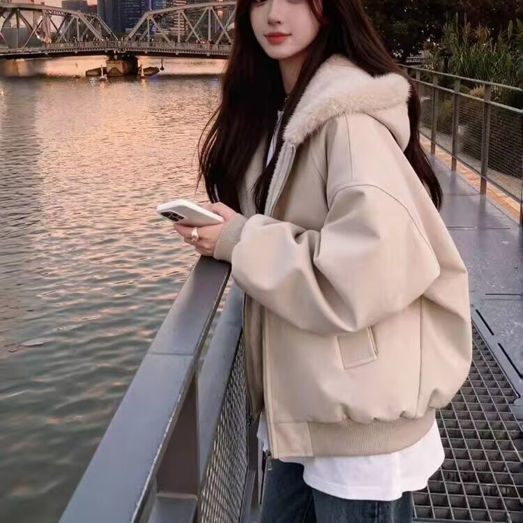 American-Style Black Fur Collar Leather Jacket with Cotton Lining for Men and Women, Winter High-End Cleanfit Hooded Cotton Coat American-Style Black Fur Collar Leather Jacket with Cotton Lining for Men and Women, Winter High-End Cleanfit Hooded Cotton Coat
