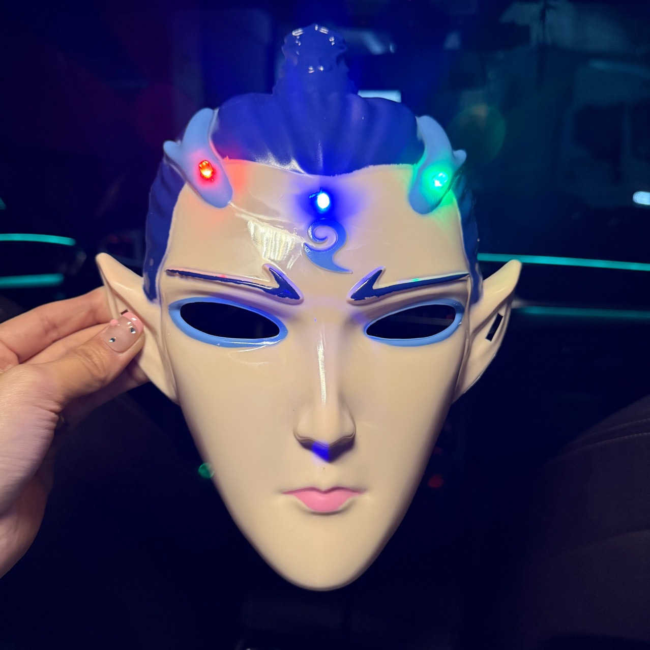 [Venta caliente de 1040 piezas en 30 días] Los juguetes para niños brillan Nezha máscara luminosa Nazha flash Nezha estalla en el mar