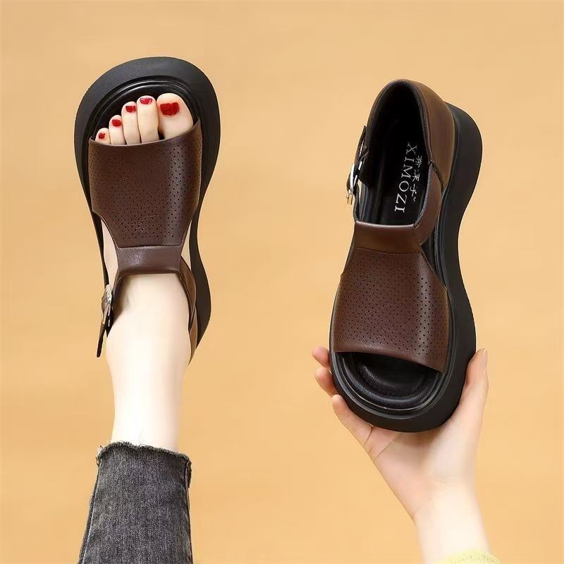 Nuevos productos Casual All-Match Women's Fashion 2025 Verano Nuevo estilo Botón de suela gruesa Sandalias de boca de pez de suela gruesa