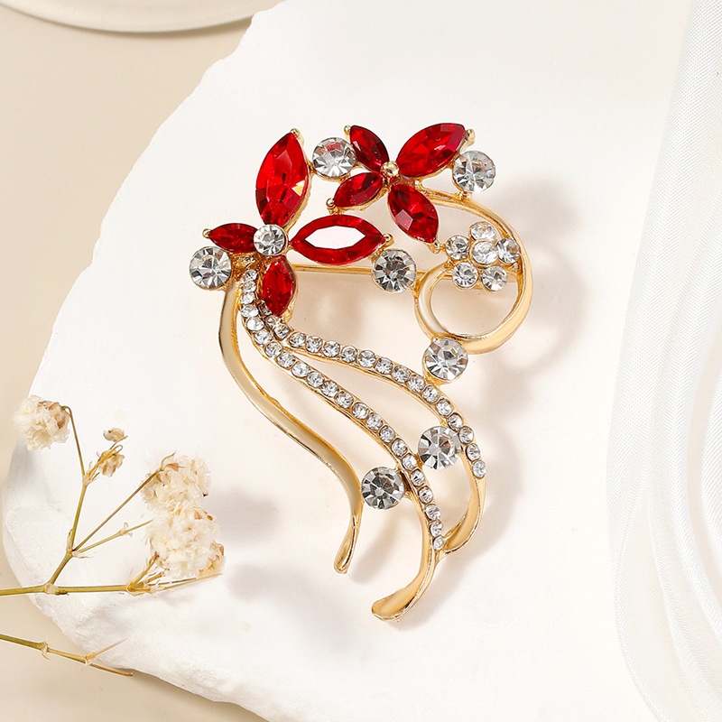 Korean Style Fashionable Versatile Diamond Flower Brooch Women's High-End Alloy Pin Wedding Gift Corsage Clothing Accessories Wholesale
