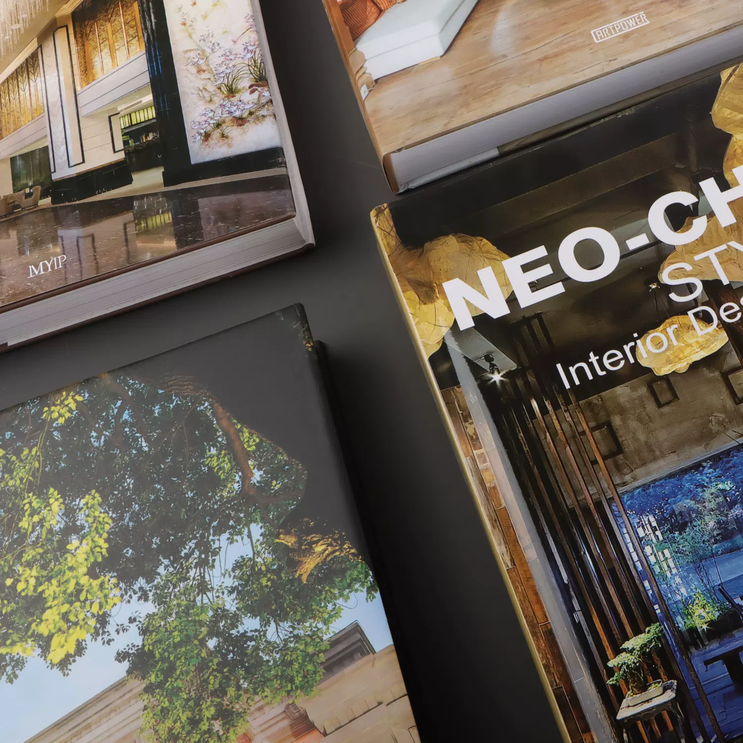 现代轻奢可翻页仿真书酒吧书店咖啡馆大号装饰书书架桌面道具摆件