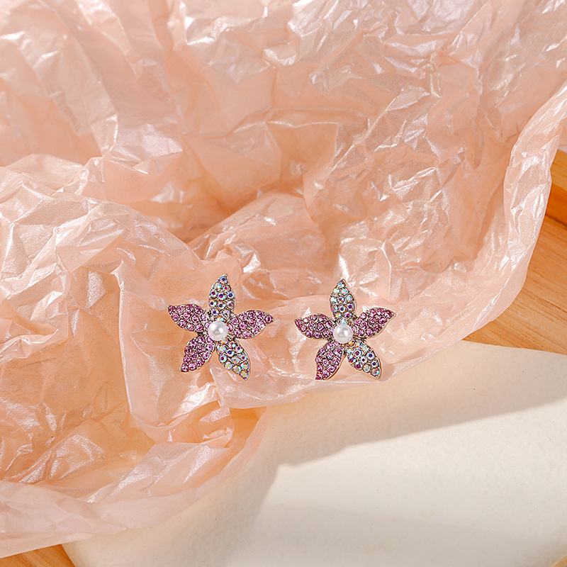 Fashion New Spring And Summer Inlay Colorful Crystals Star Pearl Ear Studs display picture 4