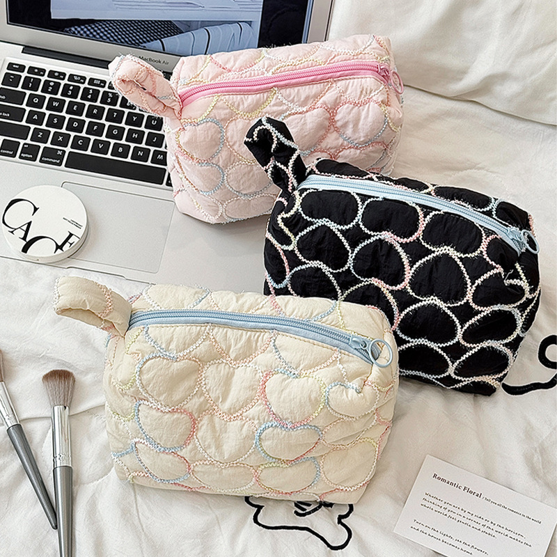 New Cosmetic Bag, Large Capacity, Quilted Love Storage Bag, Cute Portable Stationery Bag, Toiletry Bag, Shopping Clutch Bag