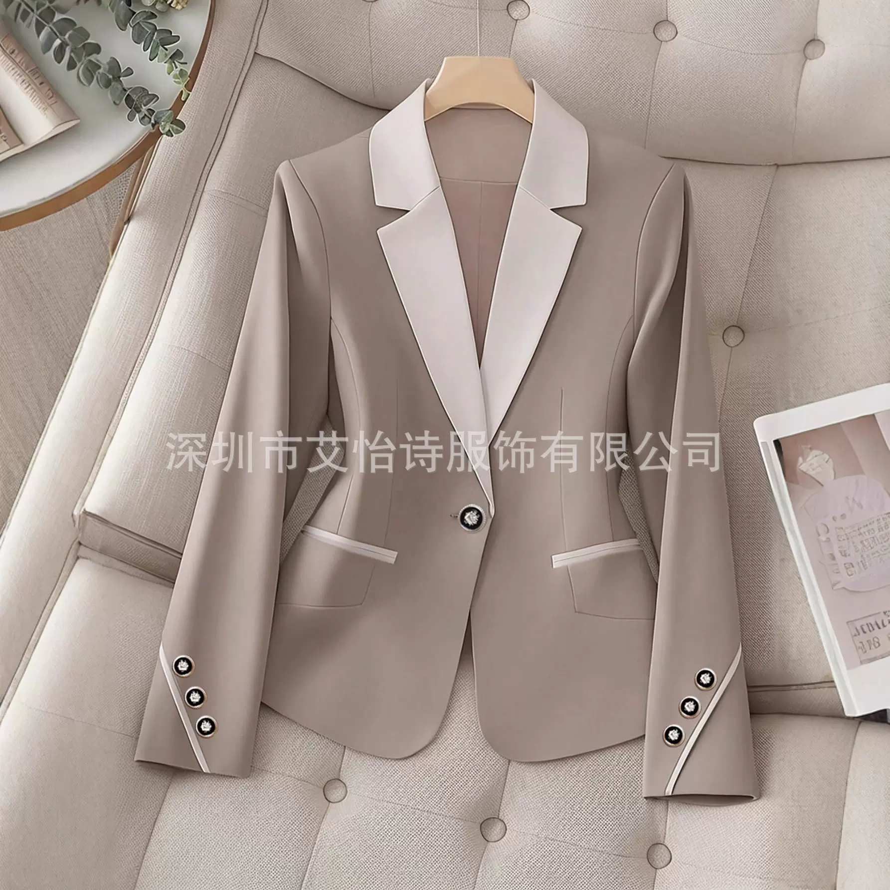 大码女装气质时尚2025年秋季新品西服职业撞色纽扣优雅正式西装