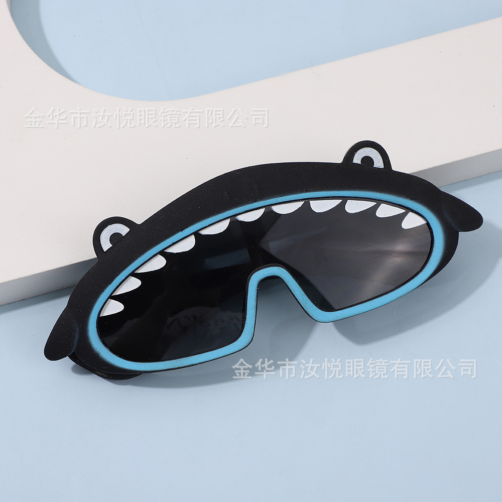 字母眼镜