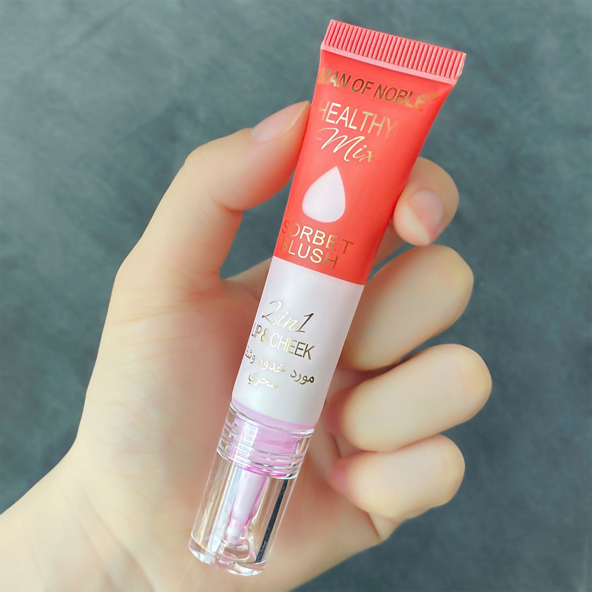 Rubor líquido mate que cambia de temperatura Aireado, ligero, transparente, desarrolla el color, de larga duración, quemado por el sol, baja saturación, alto brillo_voghion.com