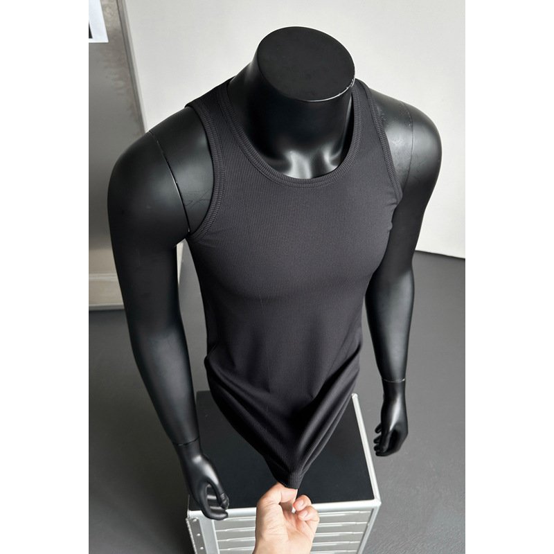 New summer collection: men's slim-fit, ribbed tank top, suitable for sports and fitness, with good elasticity, sweat-wicking properties, and a sleeveless design New summer collection: men's slim-fit, ribbed tank top, suitable for sports and fitness, with good elasticity, sweat-wicking properties, and a sleeveless design