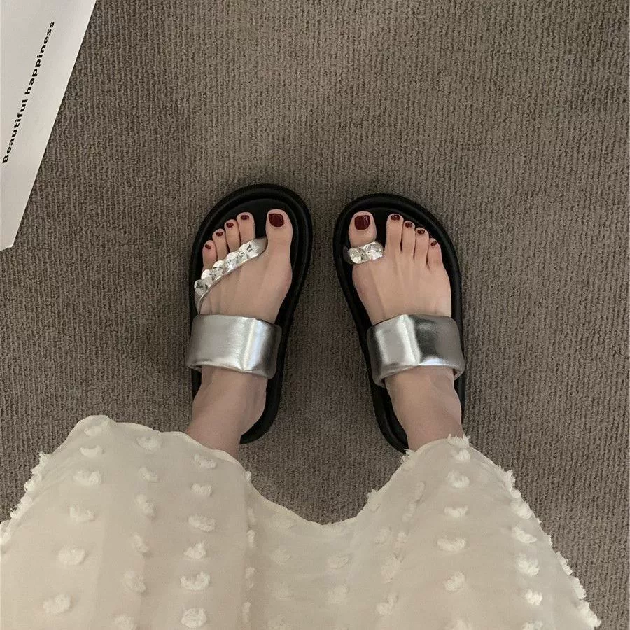 Ступать на фекалии тапочки женский 2024 летний новый внешний вид