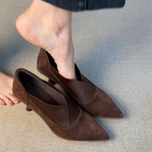 �q��߸��ɾo�ڕr�����mһ�_��V�چ�ЬŮʿ�＾�ٴ�ͨ�ڼ��^Ь��