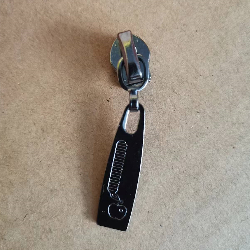 尼龙反拉拉链头-1