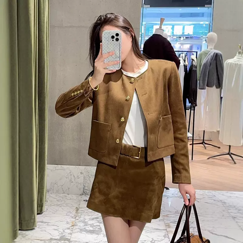 2025秋冬新品复古麂皮太妃糖色无领短款宽松外套半身套裙