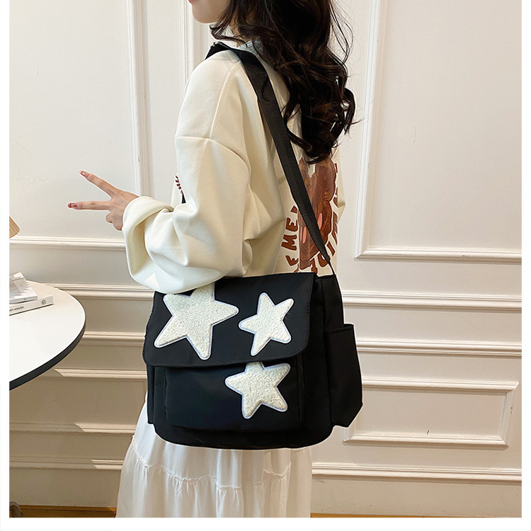 Cross-border wholesale large-capacity five-pointed star canvas single-shoulder bag, cute school style crossbody bag, student commuting bag for classes undefined