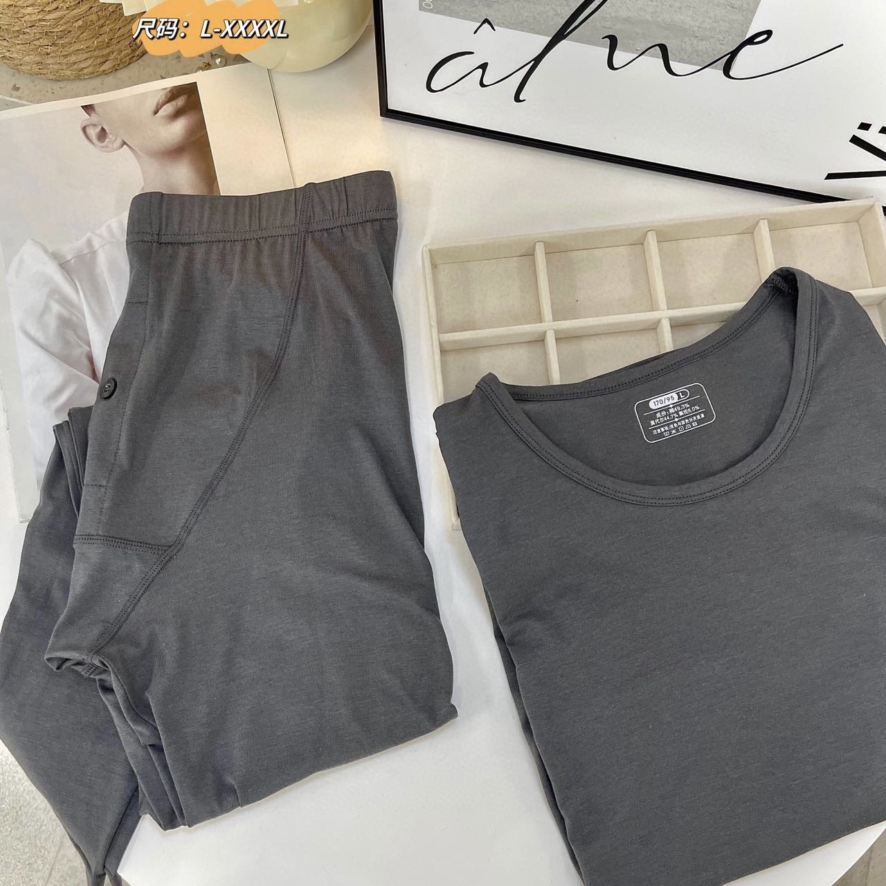 Autumn and Winter New Simple Solid Color Round Neck Thermal Underwear Set Daily Casual Buttoned Long Pants for Men 7100