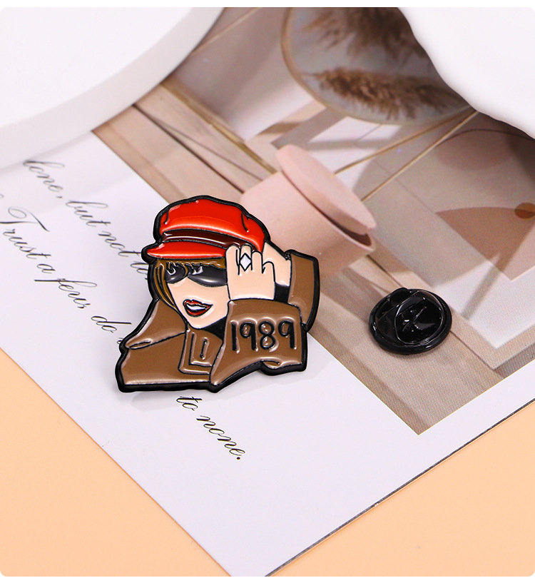Human Pattern Cute Pin Human Alloy Enamel Unisex Brooches