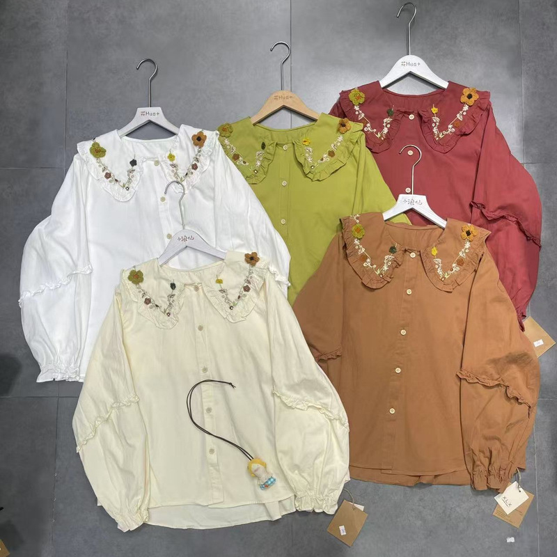 2026 New Style Fresh and Artistic Embroidered Chrysanthemum Pure Cotton Women's Long Sleeve Loose Doll Collar Lace White Shirt