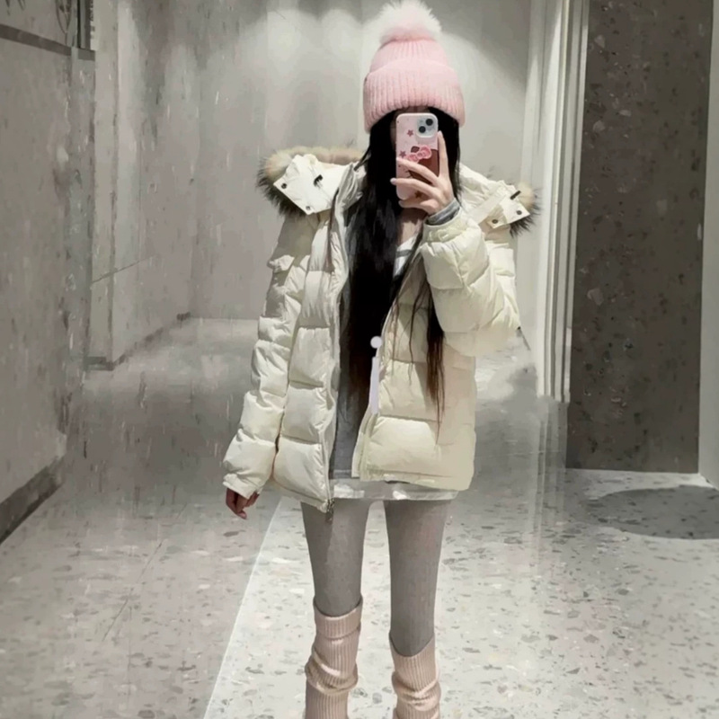 2026 super stylish women's down jacket, 90% white duck down, short style for petite figures, detachable large fur collar, slimming effect, puffer coat 2026 super stylish women's down jacket, 90% white duck down, short style for petite figures, detachable large fur collar, slimming effect, puffer coat