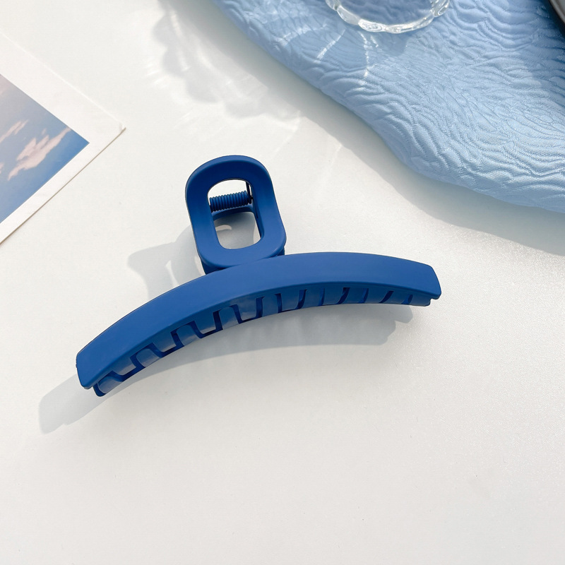 Cabeza pequeño tamaño clip de pelo temperamento tiburón clip tocado Klein Blue Ball Head clip hembra Otoño e Invierno accesorios para el cabello