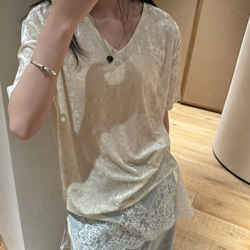 Leino Spring and Summer New Korean Style Lace Splicing V-Neck Velvet Short-Sleeved T-Shirt for Women 2026 Fashionable and Slimming Top