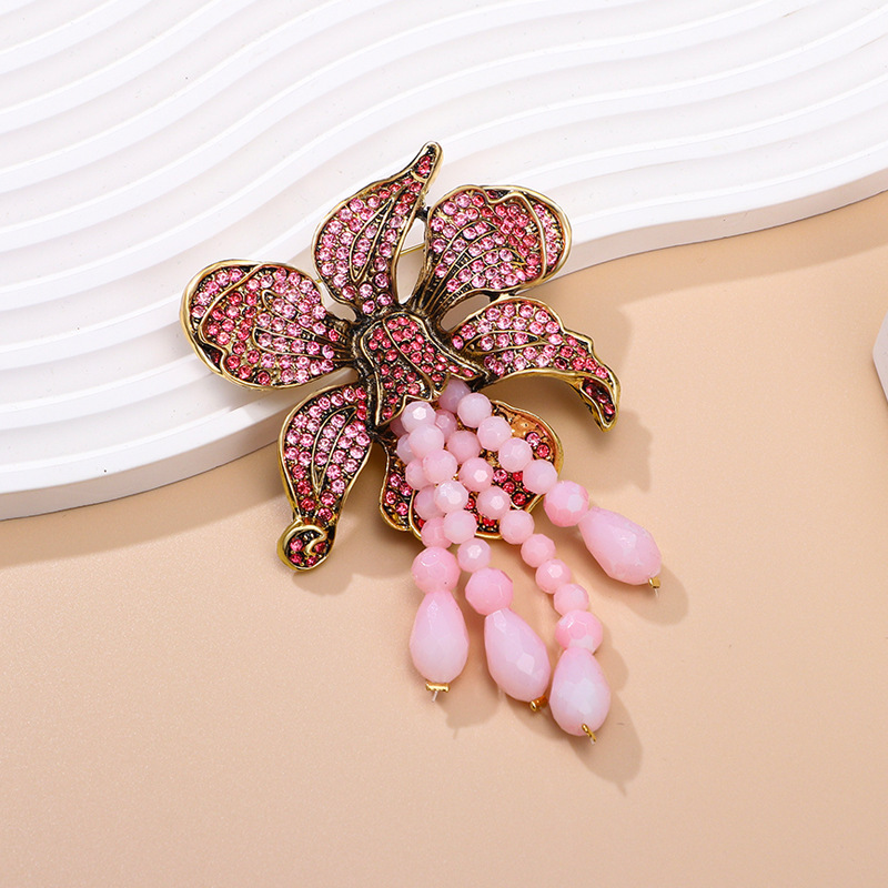 Chinese ancient style jewelry European and American retro diamond flower brooch pink pendant tassel sweater accessories in stock wholesale