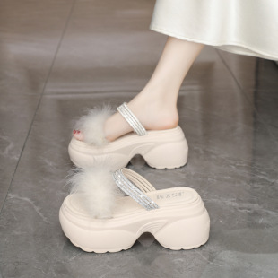 ��Ů�L�ɸ�����ЬŮ�ļ��¿�8cm���߾޺ÿ���ˮ�ëëһ�֛���1
