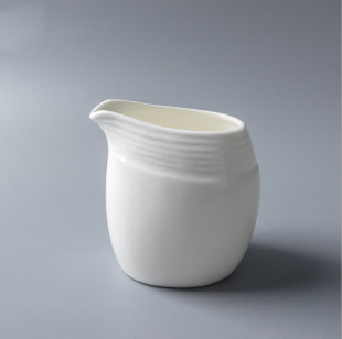 Large Capacity Milk Pot Steak Juice Bucket White Sauce Cup Ceramic Juice Boat Juice Cup Hotel Restaurant Ceramic Tableware
