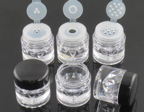 Botella transparente con tapa negra de 3ml; con tapa transparente con tapón interior de 3 orificios; otros