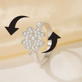 戒指;手链;项链