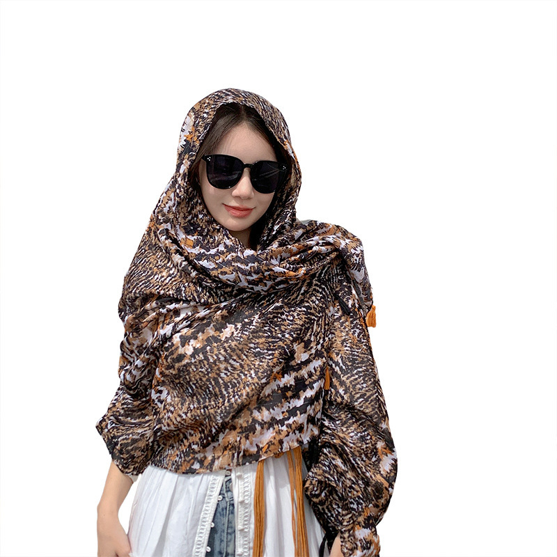 Nuevo estilo étnico leopardo impresión de algodón y lino sensación bufanda desierto viajes foto chal desgaste exterior protector solar bufanda para las mujeres