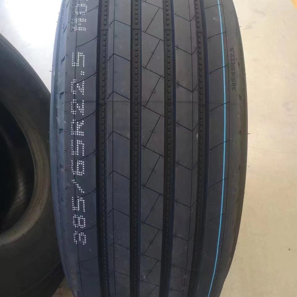 优盛385/65R22.5油罐车轮胎