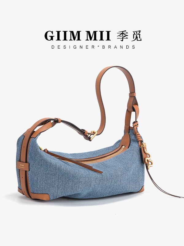 【王真儿同款】GIIMMII/季觅镬耳系列行囊帆布牛仔单肩斜挎枕头包|undefined