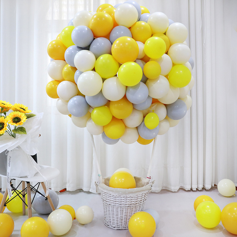 12634526228_646069752